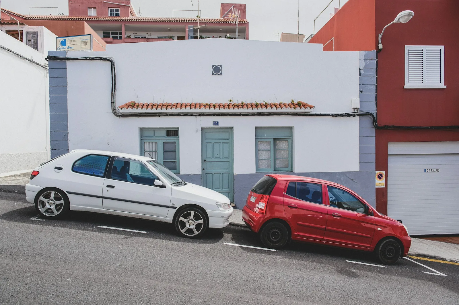 Comparatif : performance des voitures d’occasion et neuves