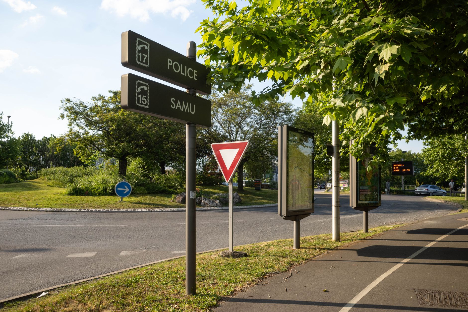 Gabriel Attal propose un bonus pour dynamiser le marché des voitures électriques d'occasion