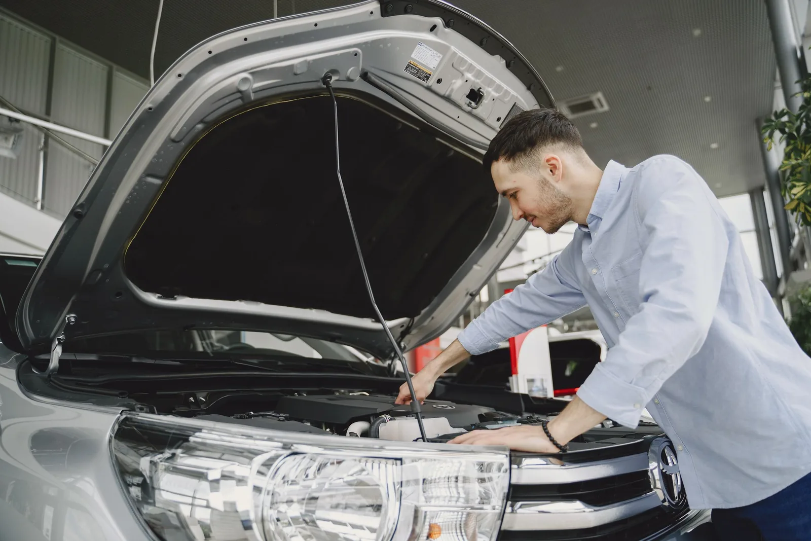 Guide pratique pour inspecter une voiture d’occasion