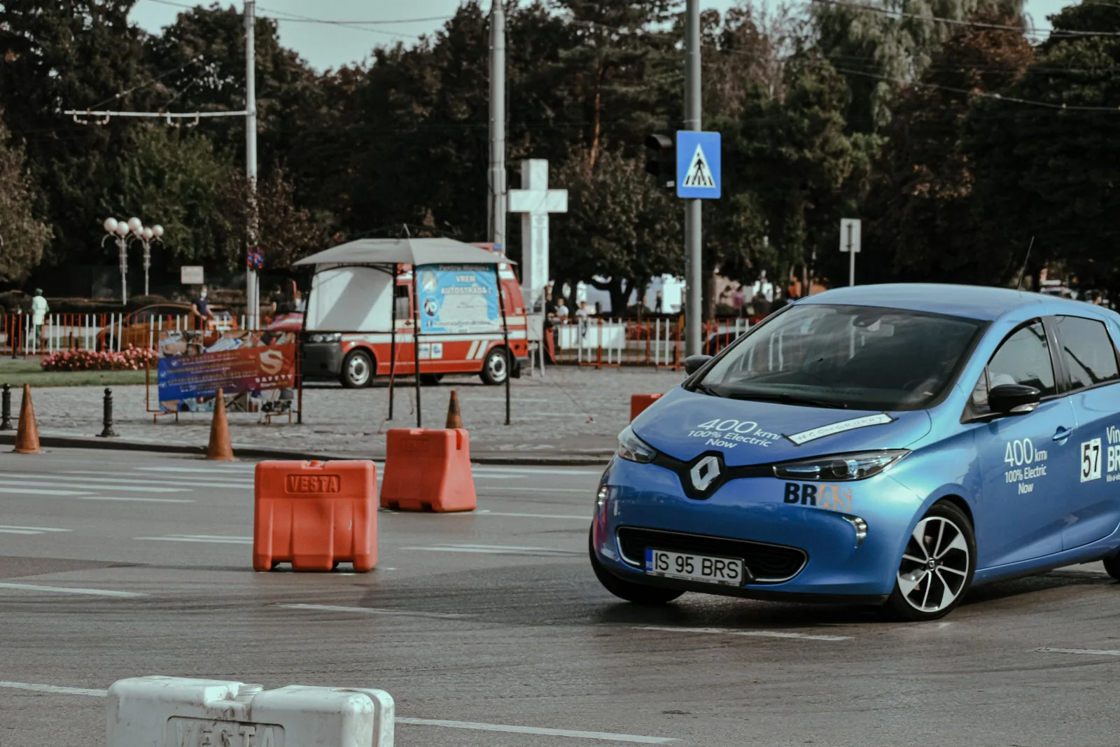 Renault ZOE ou Nissan LEAF pour petit budget