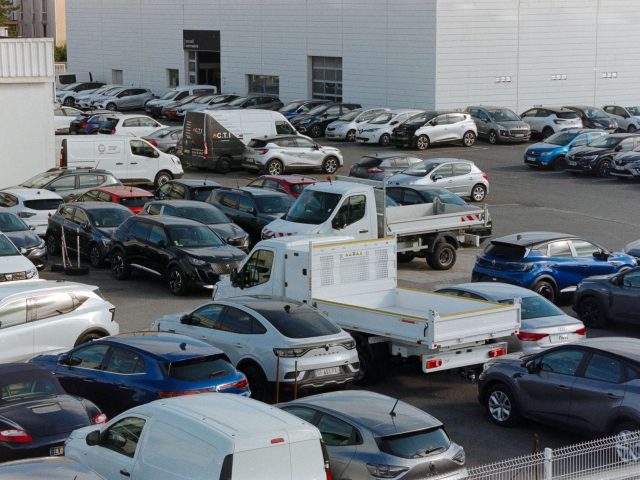 Estimer la valeur d&rsquo;une voiture d&rsquo;occasion en 2026